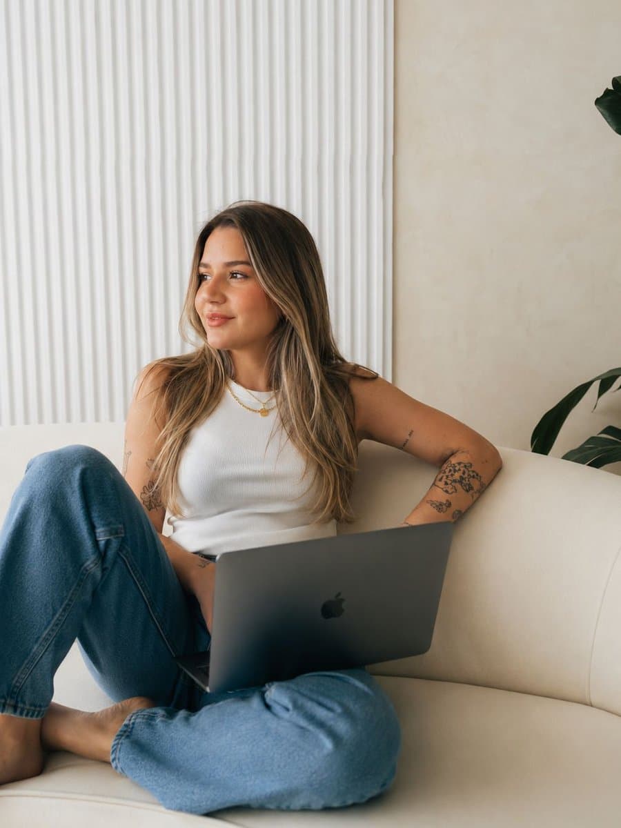 Laura Camponogara, estrategista de conteúdo